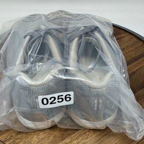 NOBULL Outwork Cross Training Shoes Sneakers Grey/White M Size 10 W 11.5 - Picture 9 of 9